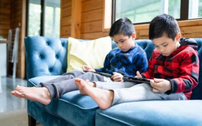 Navigating Screen Time: Finding a Healthy Balance for Your Kids
